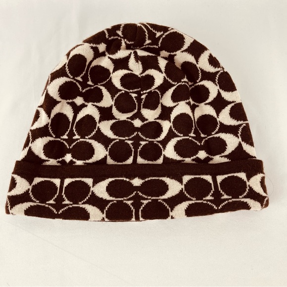 NWOT Coach Signature C and Polka Dot Reversible Beanie Hat Brown Cream - Picture 8 of 9